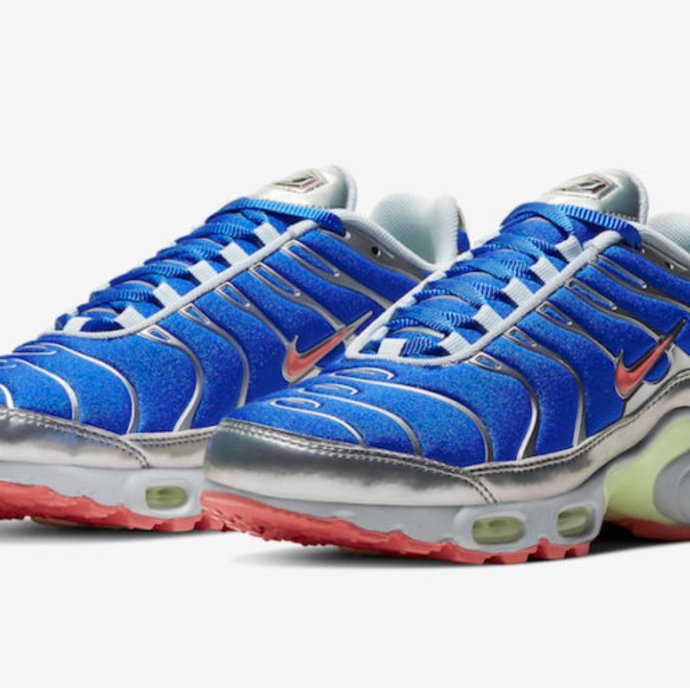 Women's Nike Air Max Plus blue metallic silver